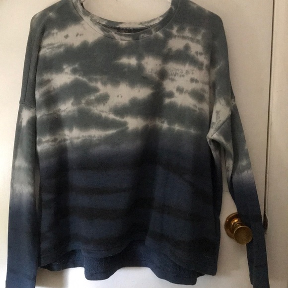 American Eagle long sleeve tie dye sweater. - Picture 1 of 3